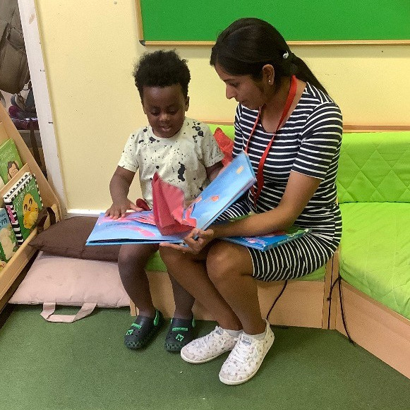Children reading