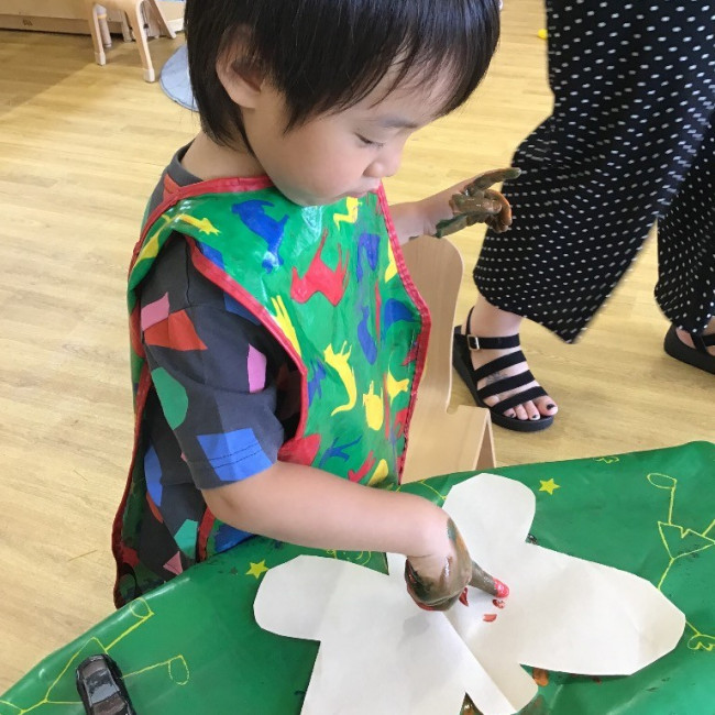 A child painting
