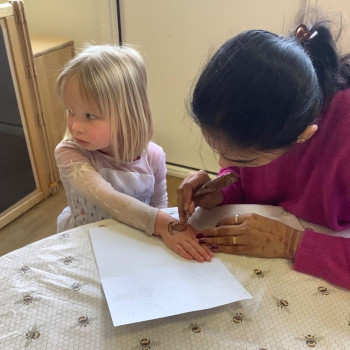 Child getting a Henna